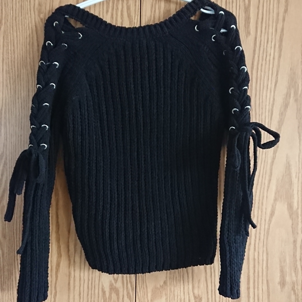 Sweater - Picture 2 of 3